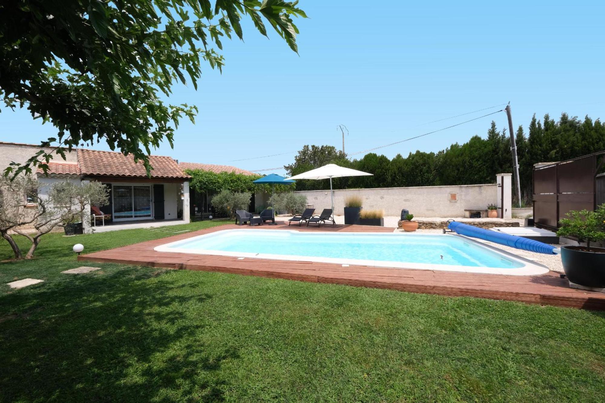 Вілла Very Pleasant House With Swimming Pool In Mouries, Near Les Baux De Provence In The Alpilles - 6 People Екстер'єр фото